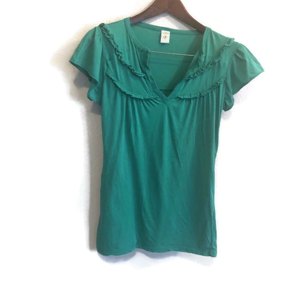 Little Yellow Button || Green Ruffle Blouse Top